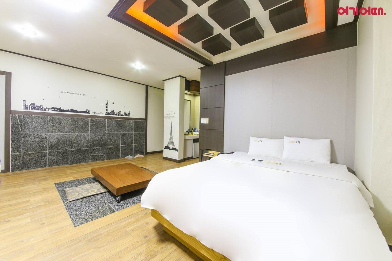 Theme Motel Mokpo Exterior foto