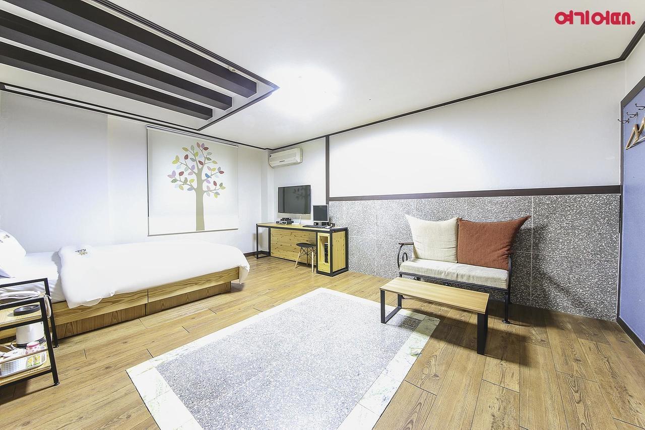 Theme Motel Mokpo Exterior foto