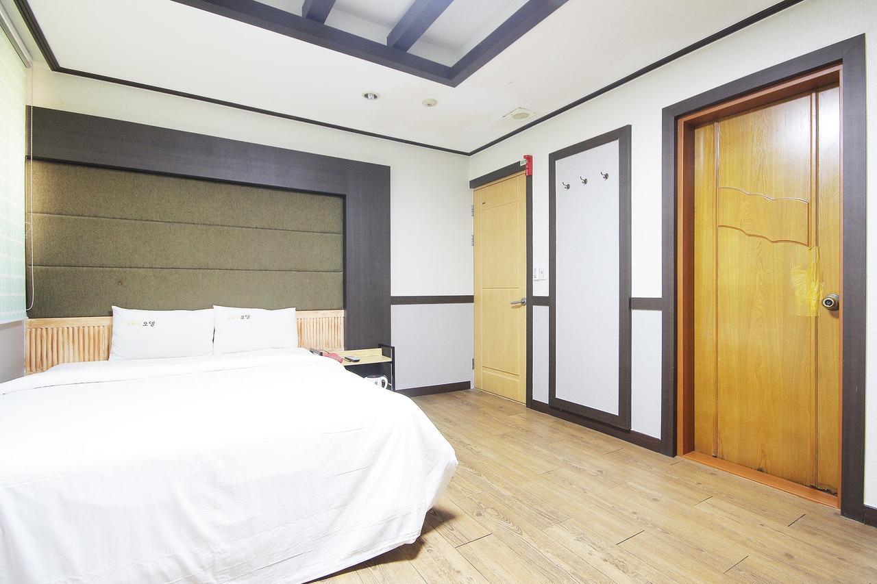 Theme Motel Mokpo Exterior foto